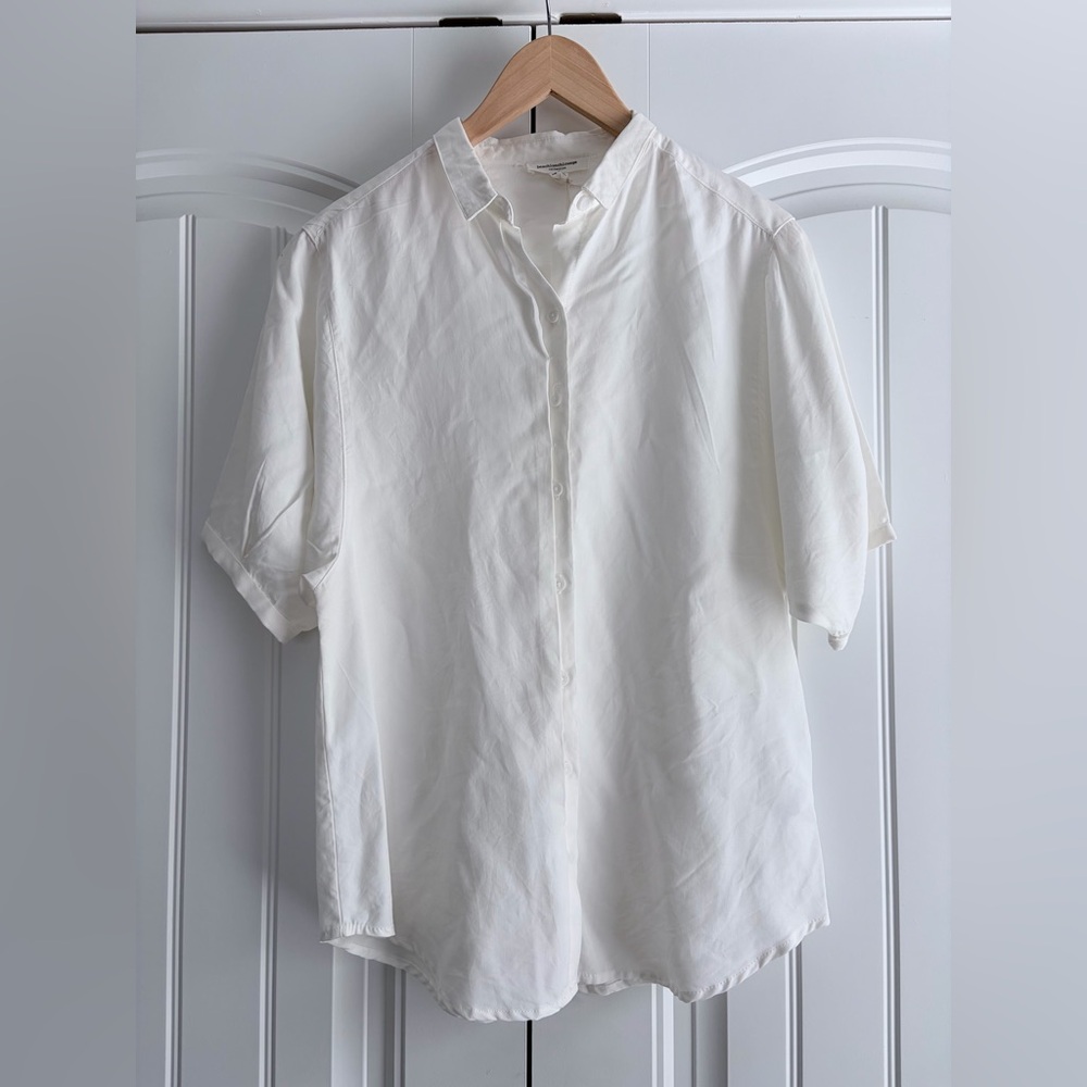 Beach Lunch Lounge NWT Women's White Short Sleeve Paris Button Down Blouse Sz XS